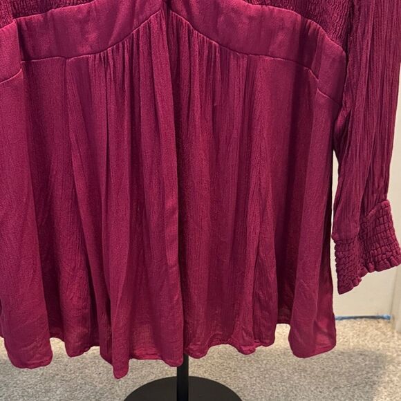 Torrid Fuchsia Smocked V-Neck Blouse Size 3 - Picture 7 of 10